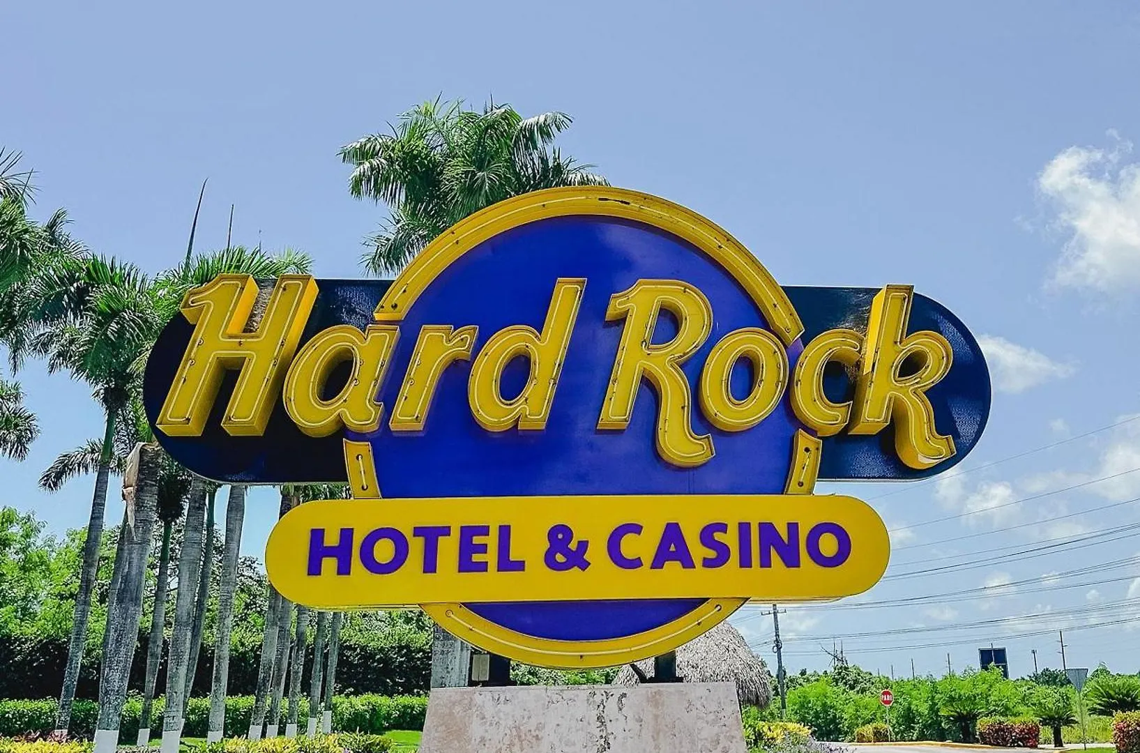 Апартаменты Relax Apto Pool And Golf View In Hard Rock Golf Пунта-Кана